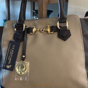 U.S. Polo Assn. Womens Beige & Black Tote Handbag Gold Hardware & Shoulder Strap